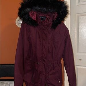 Burgundy Hooded Women's Jacket with Faux Fur Trim. NWOT